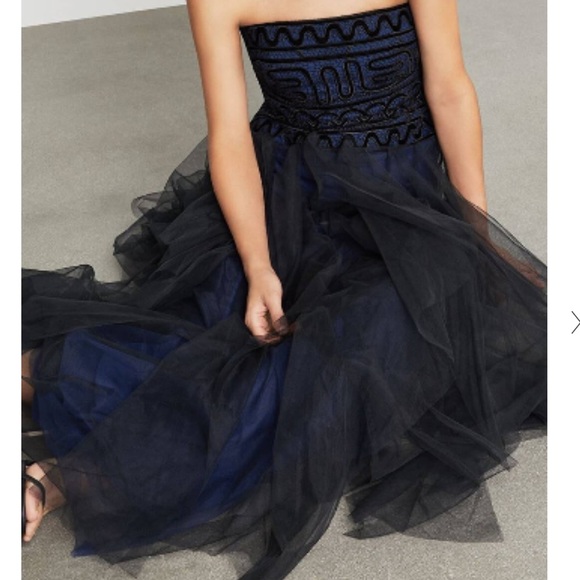 BCBGMaxAzria Dresses & Skirts - BCBGMaxAzria Blue/Black Tulle Formal Dress SZ 0